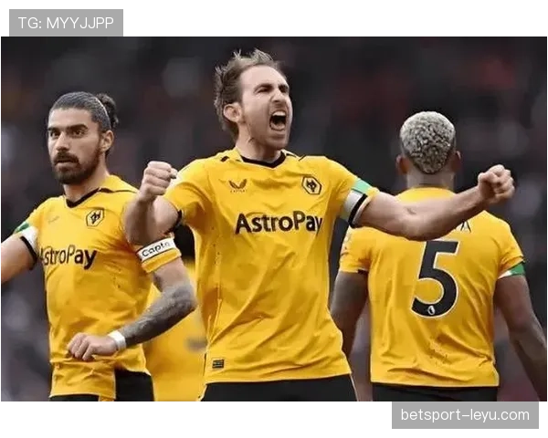 狼队边路进攻再添新招，球迷期待下轮对决展现稳健表现